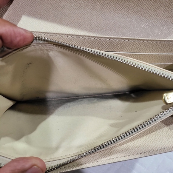 Louis Vuitton Damier Azur Canvas Sarah Long Wallet - Picture 7 of 11